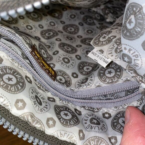 Kipling oversized crossbody multi pocket zip purse - Picture 8 of 10